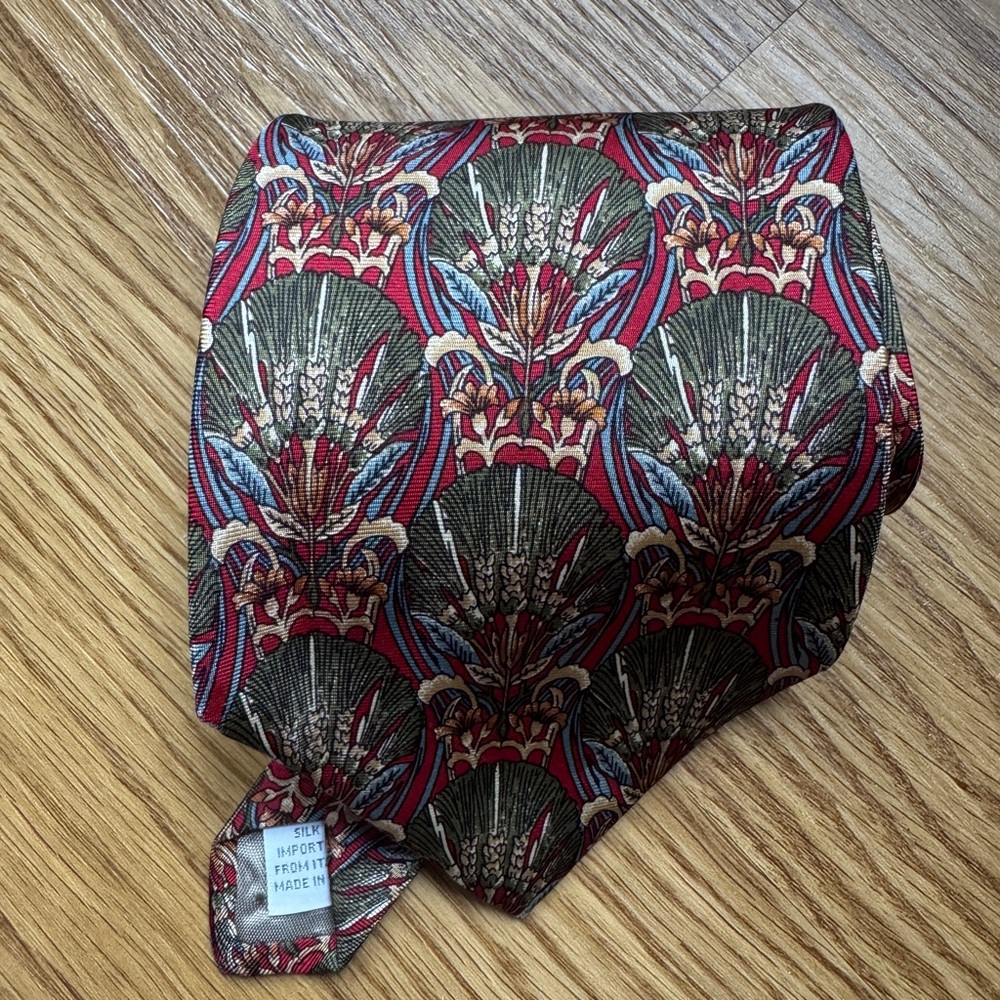Damon Silk Tie with Red and Green Floral Pattern